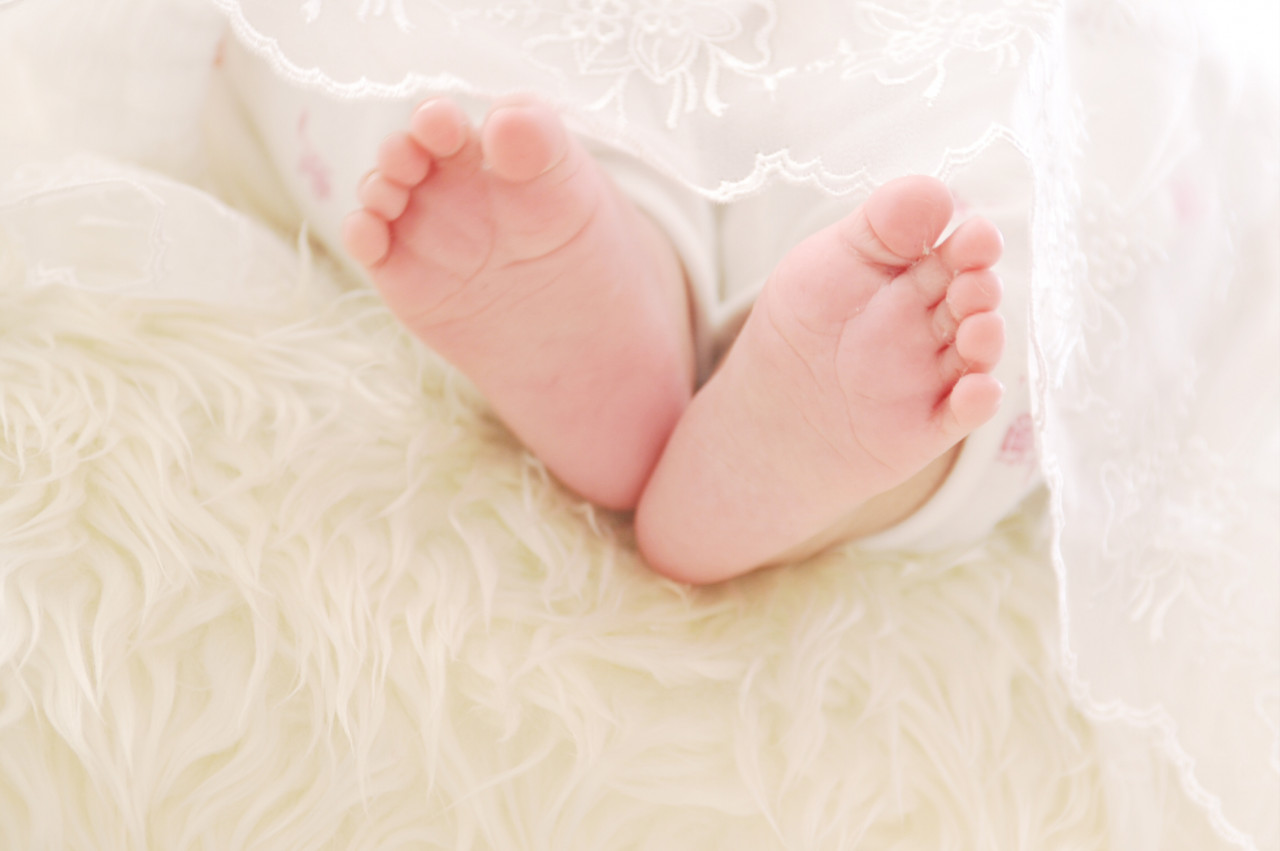 赤ちゃんの足の方の撮影した写真
